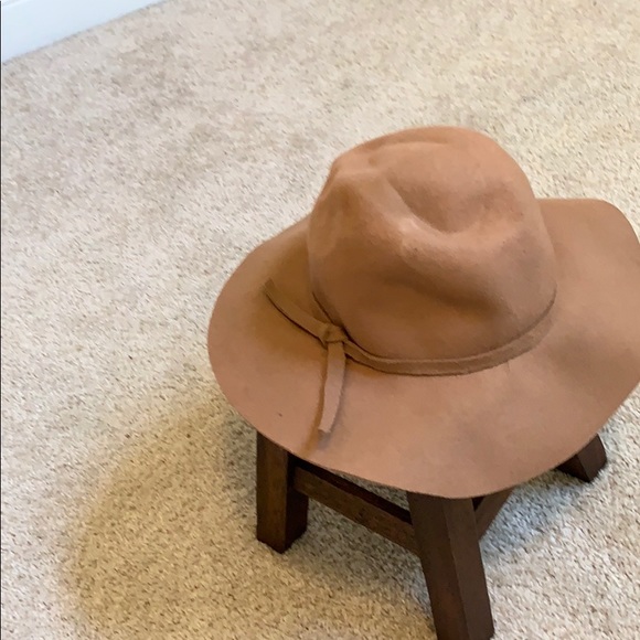 Accessories - VINTAGE SUN HAT